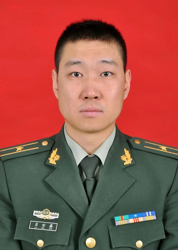 06军装照600 06军装照600