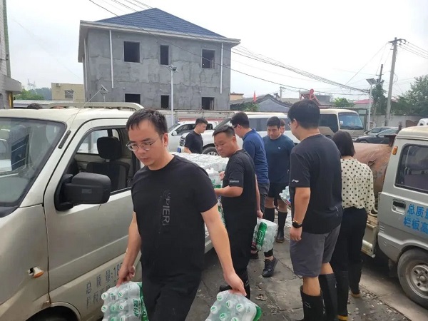 勠力9600 勠力9600