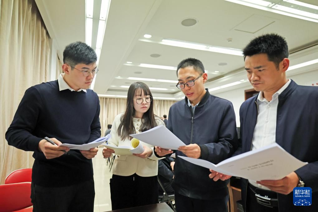 4QTQQrR2JB5c3TRT 4QTQQrR2JB5c3TRT