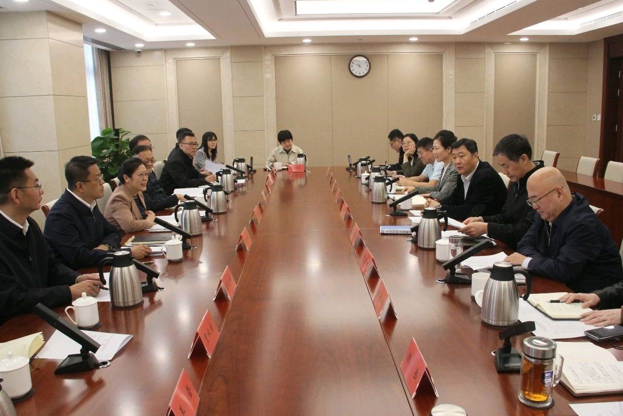 座谈会现场 座谈会现场